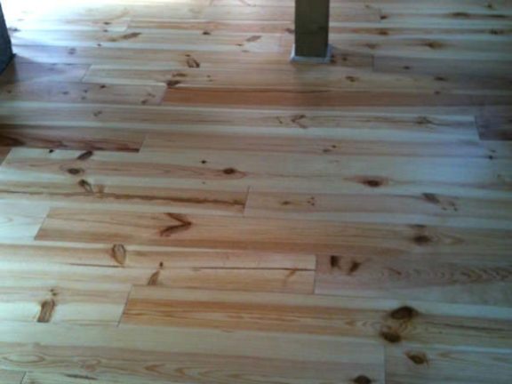 Pose de parquet massif et mise à niveau du plancher